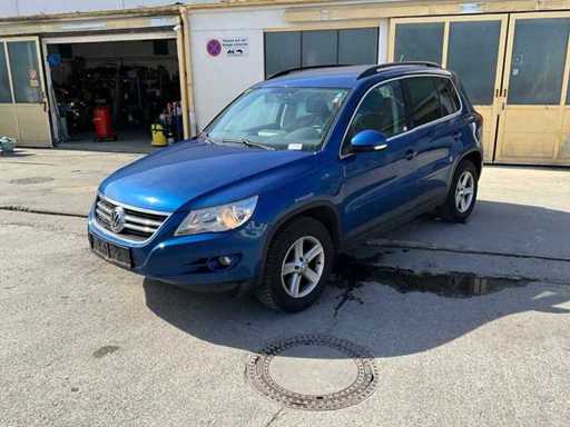 Volkswagen Tiguan Car