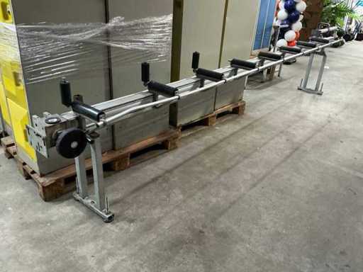 Convoyeur à rouleaux à scie sur table FOM Assomak