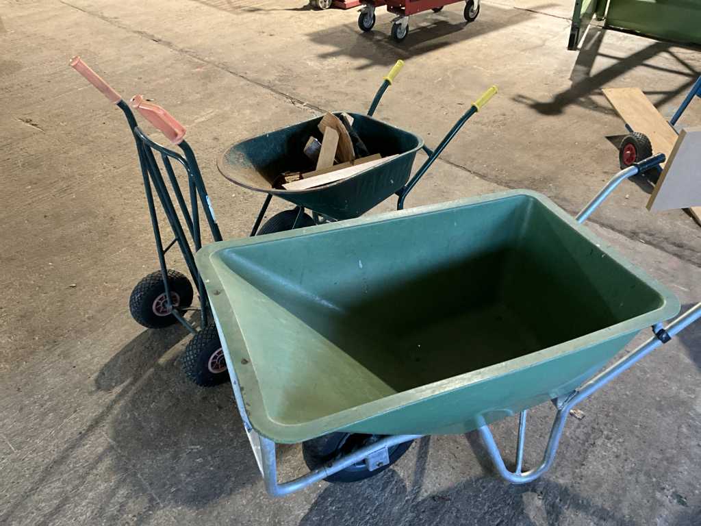 2 miscellaneous wheelbarrows+hand cart