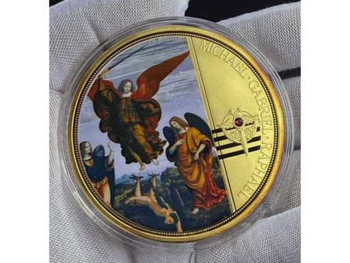Sammlermedaille „Archangeli – Michael Gabriel Raphael“ mit Farbmotiv 70 mm