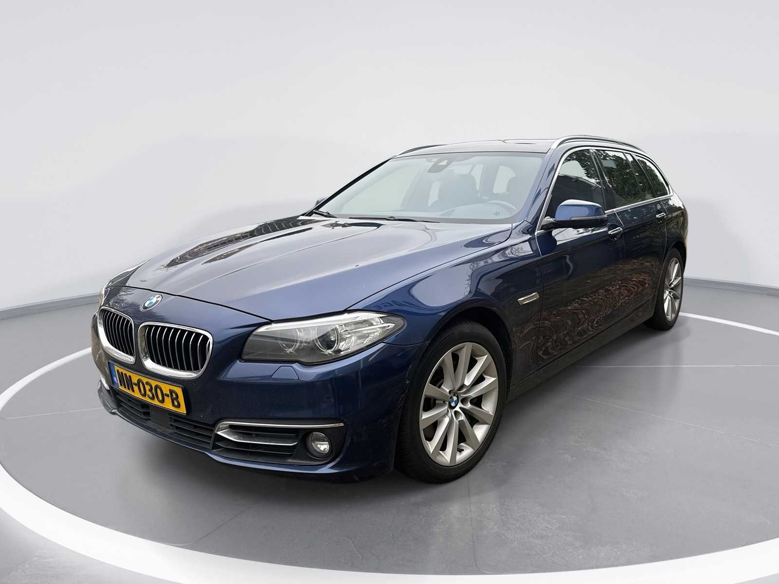 BMW 5 Series Touring 528i Luxury Edition 2017 | NN-030-B