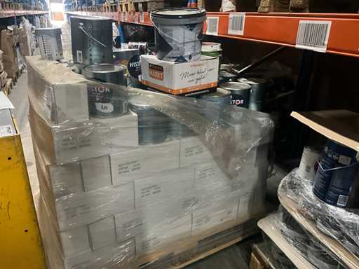 Batch of various paint