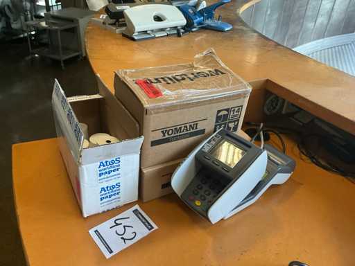Various payment terminals (2x)