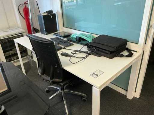 Station de travail Bureau 828