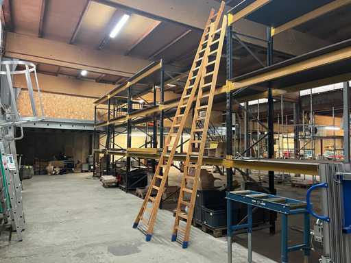 2 scala singola di legno