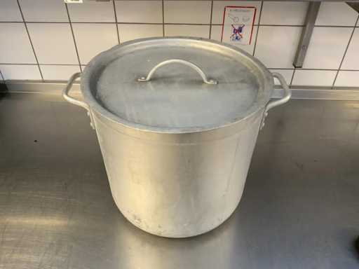 Marmite en aluminium