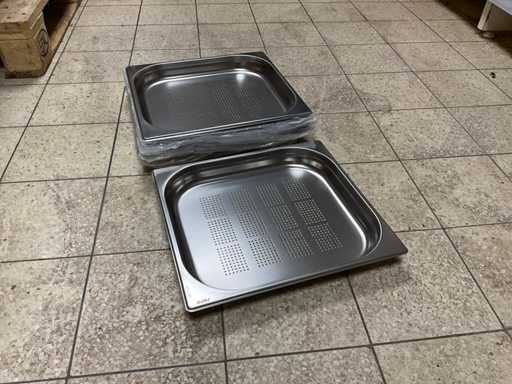 Saro perforated 2/3 GN containers (7x)