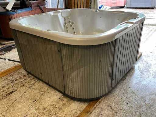 Paragon Jacuzzi