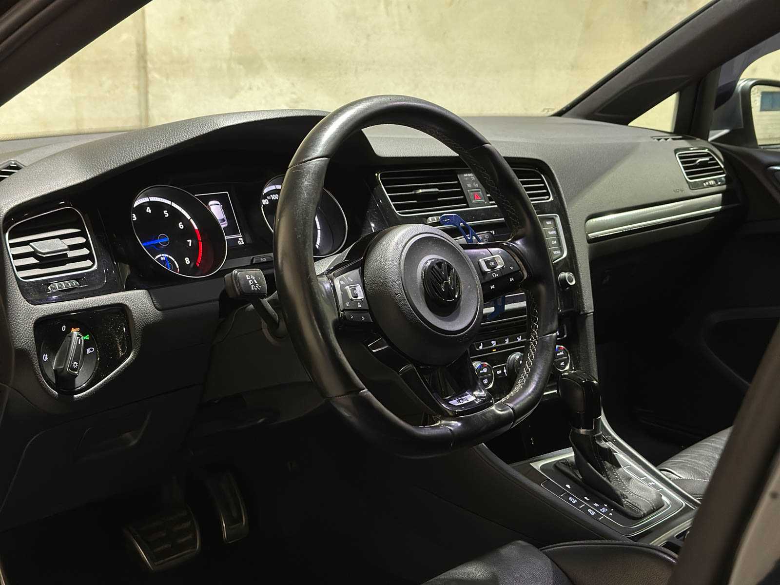 Volkswagen Golf 2.0 TSI R 4Motion 300pk 2015, P-916-RV