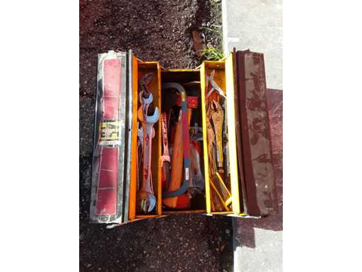 Werkkoffer met divers materiaal - Brandweermateriaal