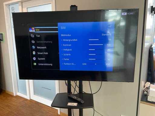 Samsung TV-Stand mit Smart-TV