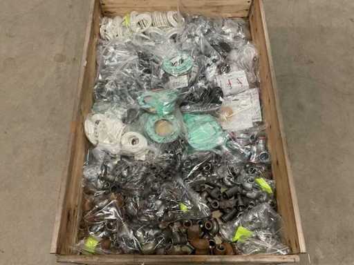 Un lot de material de instalare