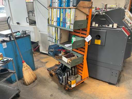 Gereedschapswagen met inhangcassettes