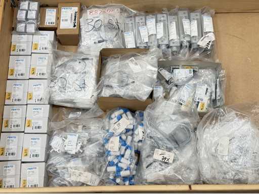 FESTO  Elektrik-Anschaltung + Zylinder + Kabel