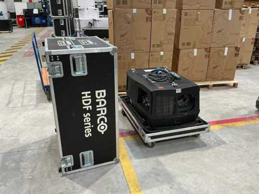 Barco - HDFW30 Flex - Proiector de 30.000 lumeni