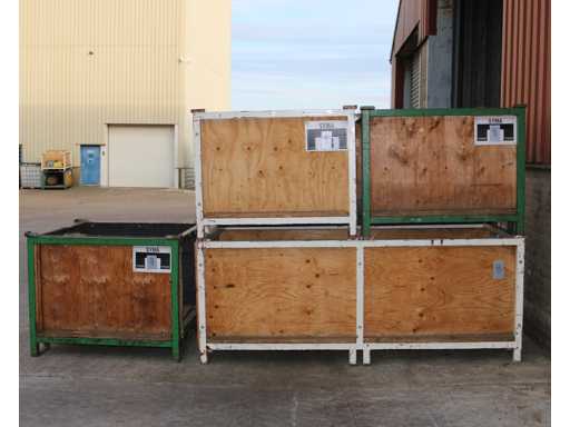 Ró?ne skrzynie transportowe (4x)