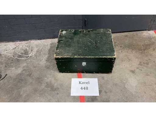 Houten kist met deksel