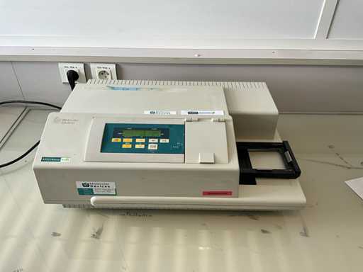 URZĄDZENIA MOLEKULARNE Spektrum maksymalnie plus 384 mikropłytkowy czytnik