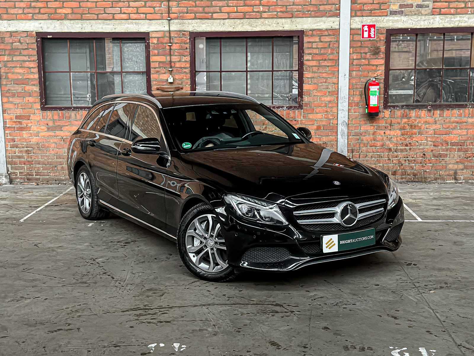 Mercedes-Benz C350e Estate 2.0 Hybrid 211pk 2015 (Origineel-NL) C-Klasse, HB-978-S