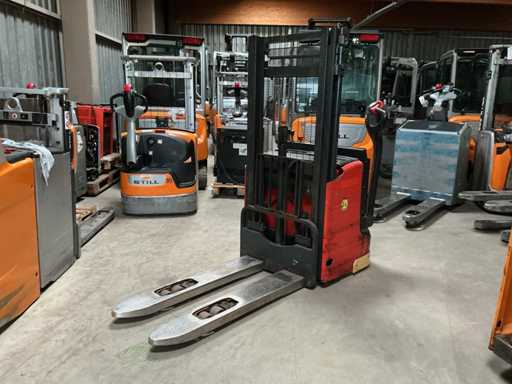 Linde - L12 EX i - Stackers - 2015