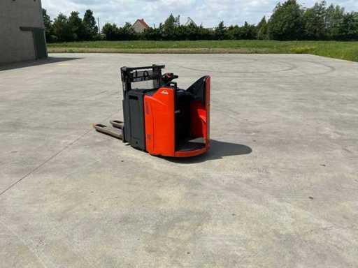 2020 Linde D12SP Stacker Plywood