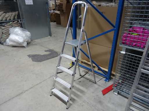 Elkop - Scala domestica