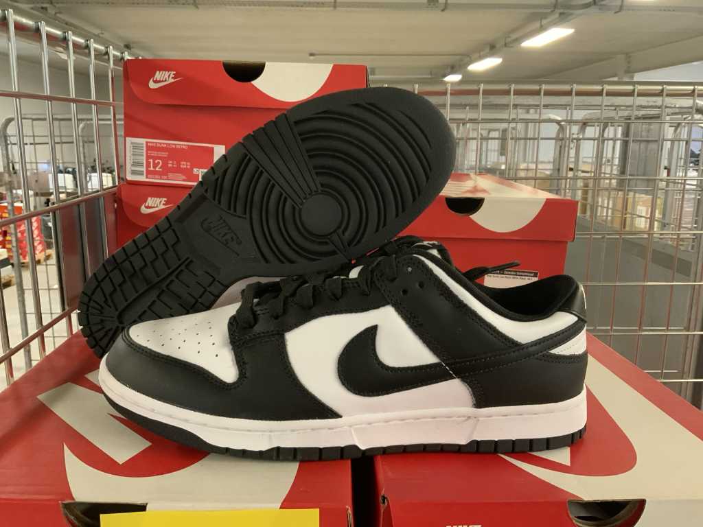 Nike Dunk Low Retro Panda White/Black Sneakers (23x)