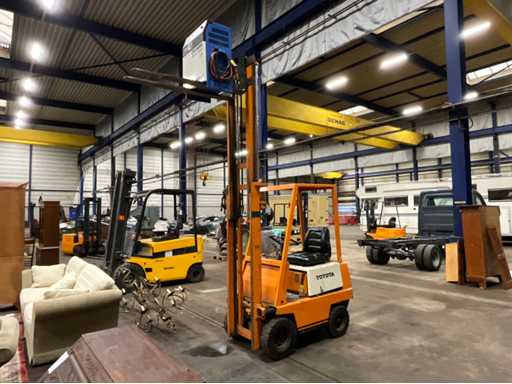 Carrello elevatore Toyota 2FB9