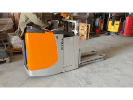 c3312e80-485b-49f8-89f9-2bce136934de.mp4