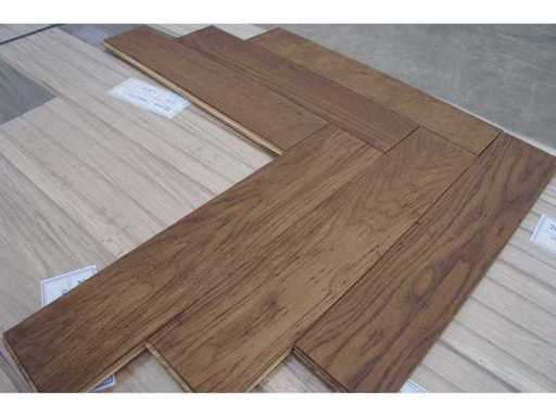 76,05 m² Massief eiken visgraat 20mm Clay oil