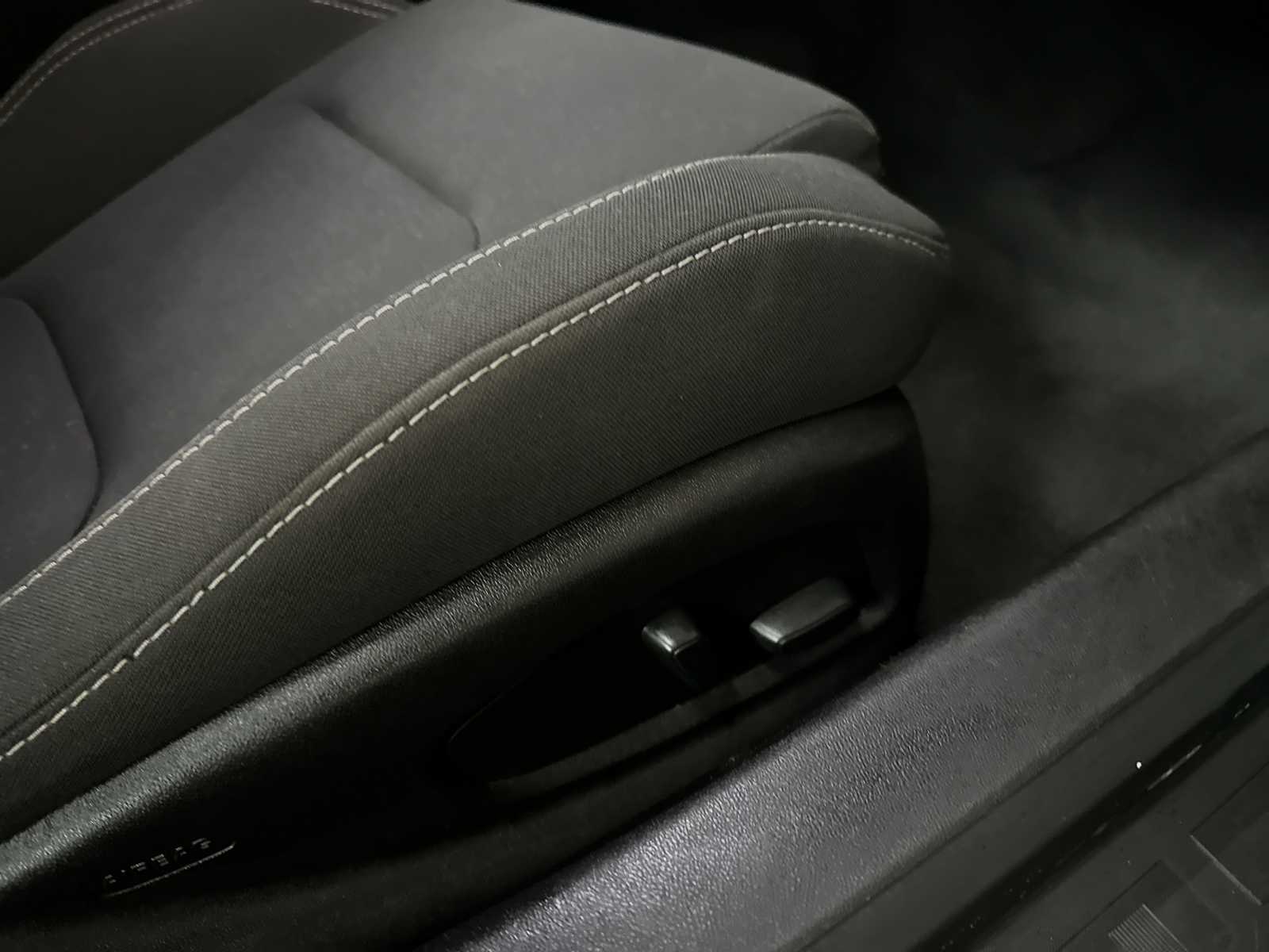 Chevrolet Camaro 1LT 2.0L I4 F DOHC 16V 275pk 2017