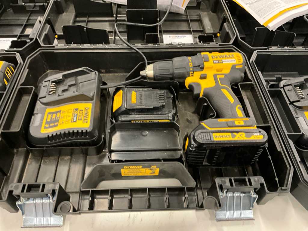 Dewalt dcd777 online stores