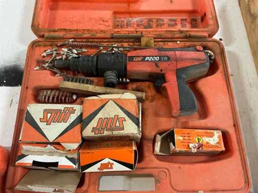 Spit P200 Pneumatische krammenmachine