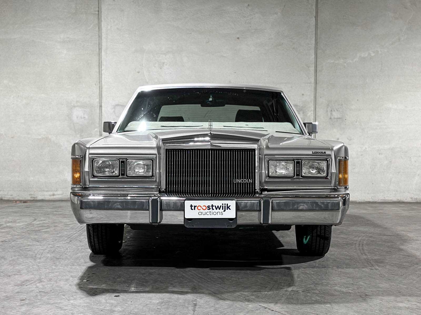 Lincoln Town Car 4.9 V8 Signature SD 160pk 1989, K-946-BX