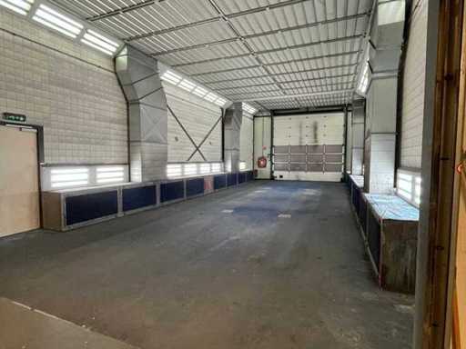 Industrial Spray Booth with Integrated Drying Function – Complete System