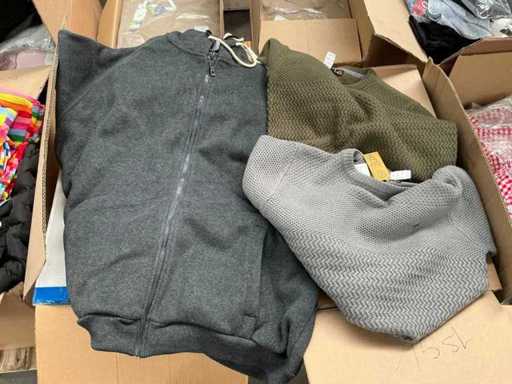 MZ72 Diverse teesets, gilets en truien (ca. 39x)