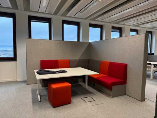 Acoustic seating arrangement