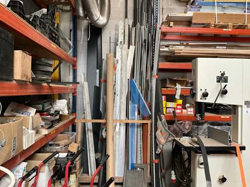 Partia różnych piszczarek i listew wygładzających