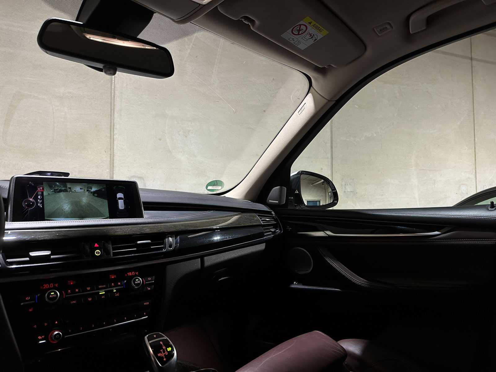 BMW X5 xDrive50i 4.4 V8 High Executive 449pk 2014, J-094-RR