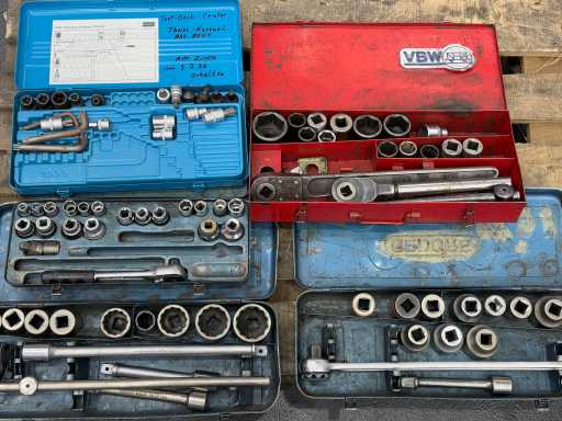   Seturi de chei tubulare pentru lot