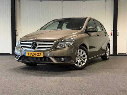 Mercedes-Benz - B-klasse - 200 Ambition J-924-XZ 2013 IAW