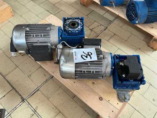 Materials and warehouse stocks