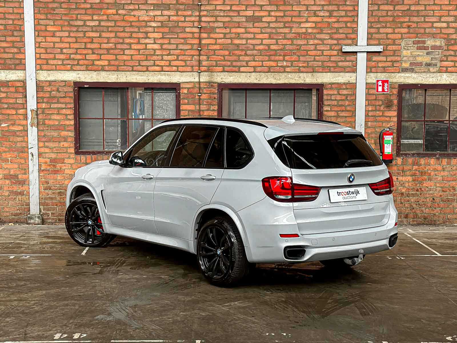 BMW X5 xDrive50i 4.4 V8 M-Sport High Executive F15 449pk 2017, K-353-TD