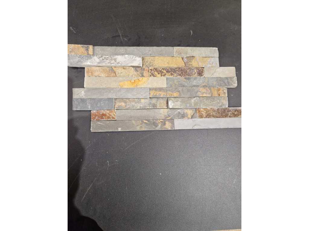 0,8 m2 stone panels in kleur Rusty slate