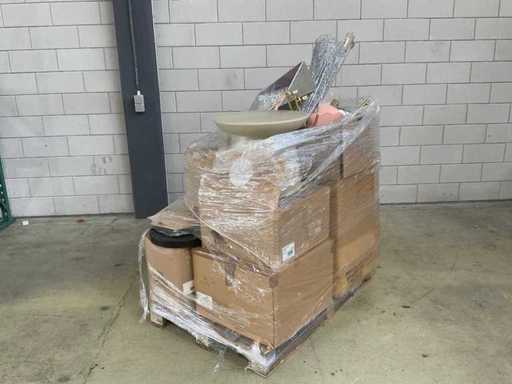 Mărfuri de returnare pe paleți