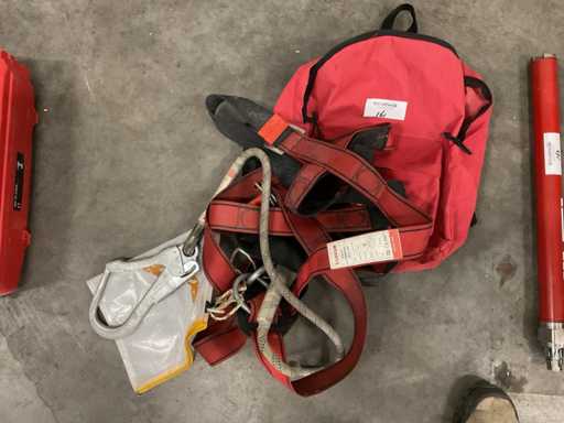 Loxam Static Fall Protection in Backpack
