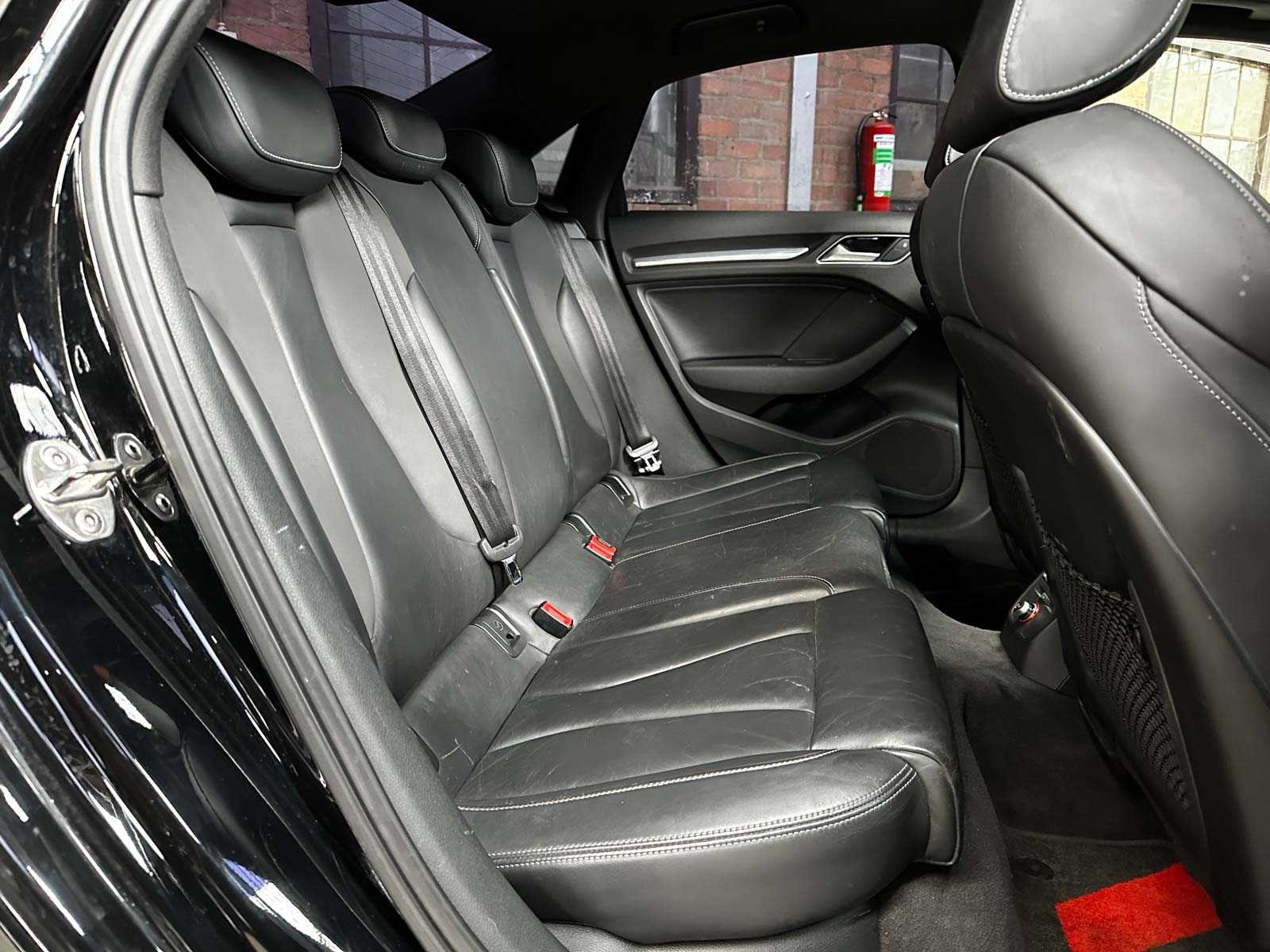 Audi A3 (RS3-LOOK) 1.8 TFSI 250pk 2015, G-248-DP