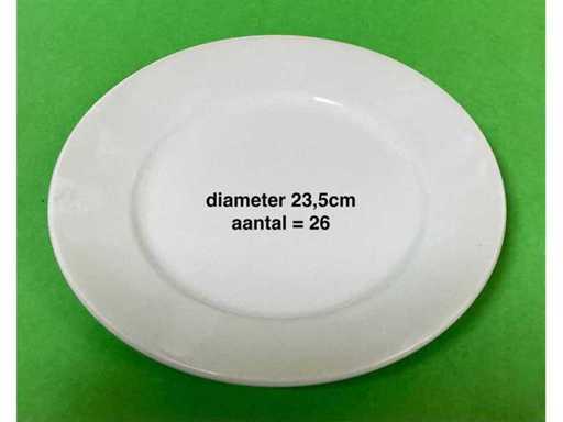 various plates, dessert plates, soup bowls, soup tureens