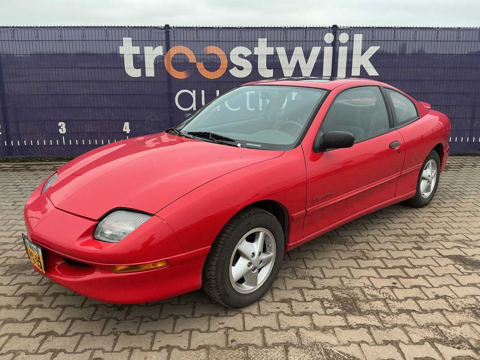 1996 – Pontiac – Sunfire – Car