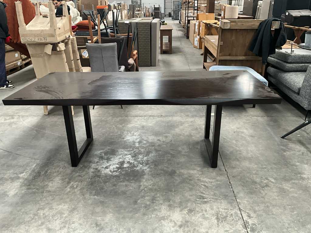 1x Dining table
